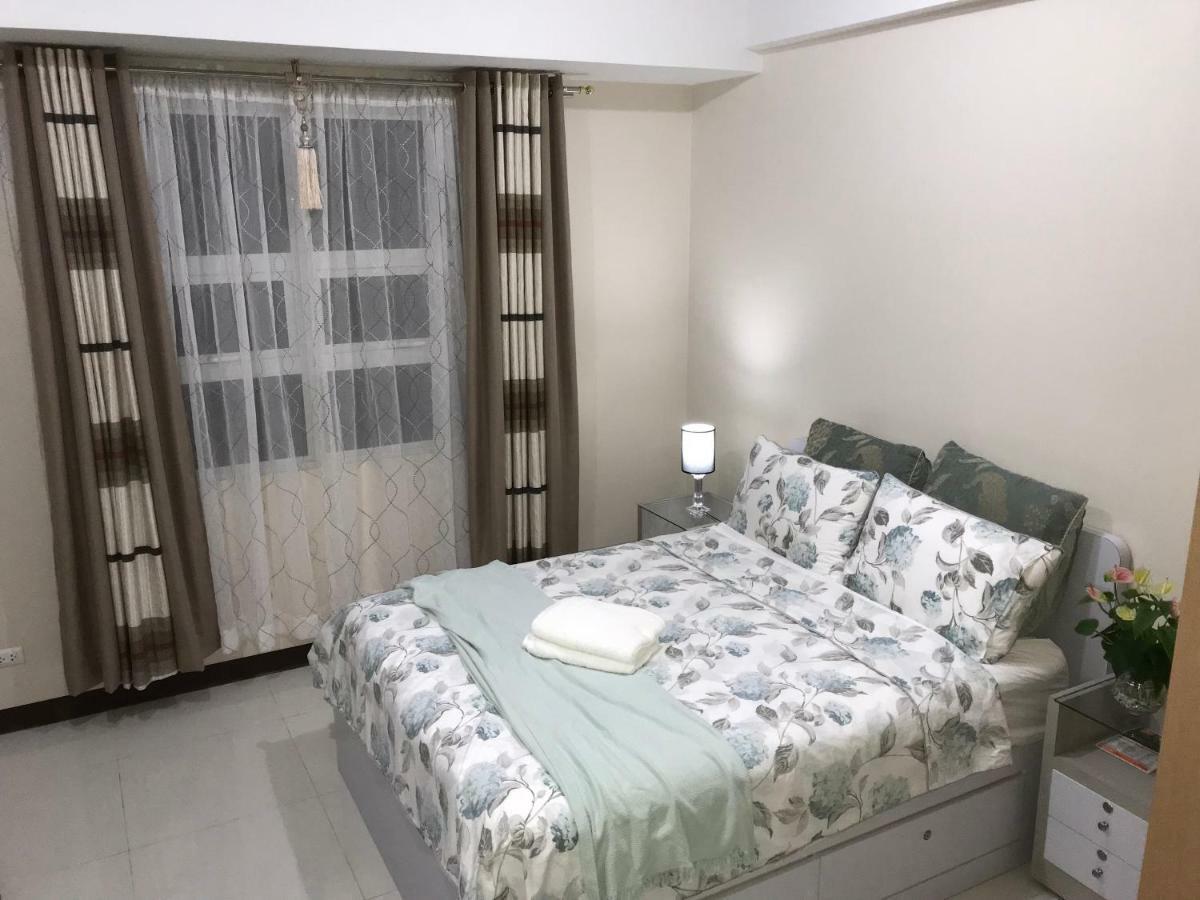Chillax Studio 101 Newport Boulevard Manila Esterno foto