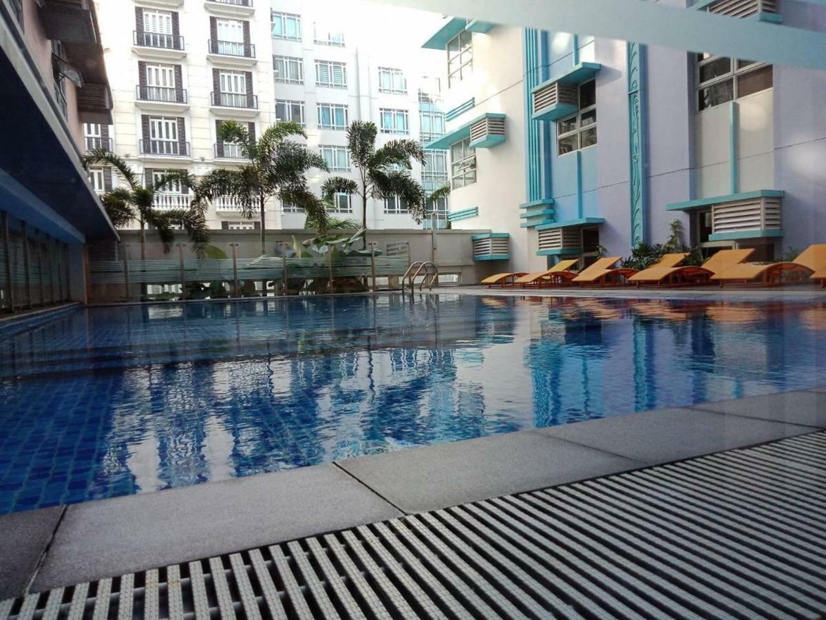 Chillax Studio 101 Newport Boulevard Manila Esterno foto