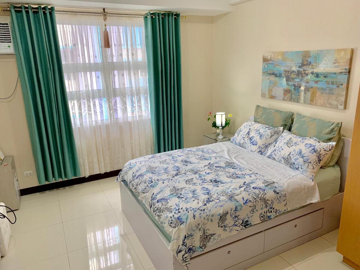 Chillax Studio 101 Newport Boulevard Manila Esterno foto